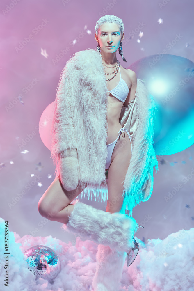 Naklejka premium Arctic Glam Queen