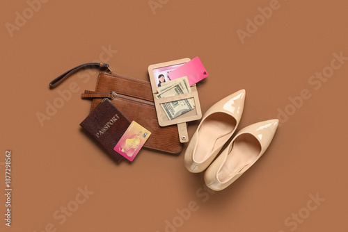 Composition with beige hold...