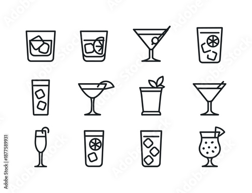 Classic Cocktails Icons. Classic cocktails. Line icon set of Classic cocktails: old fashioned, negroni, manhattan, gin and tonic, whisky highball, sidecar,
