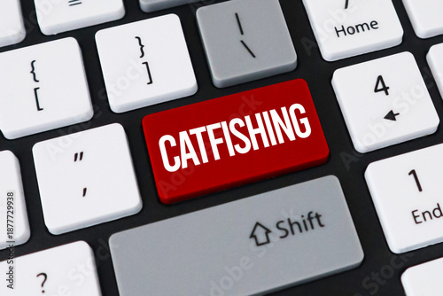 Bilde på lerret Red catfishing button on computer keyboard