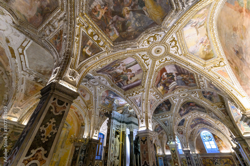 Obraz premium The Amalfi Cathedral in Italy, dedicated to the Apostle Saint Andrew, Roman Catholic church at the Piazza del Duomo