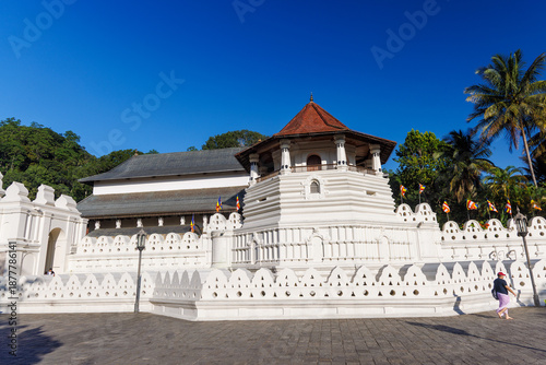 Foto Temple of the Sacred Tooth Relic (Sri Dalada Maligawa) in Kandy, Sri Lanka