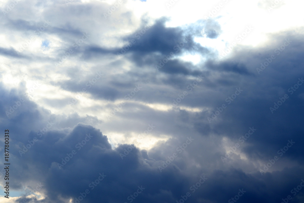 Fototapeta premium Dark clouds in the sky herald a storm.