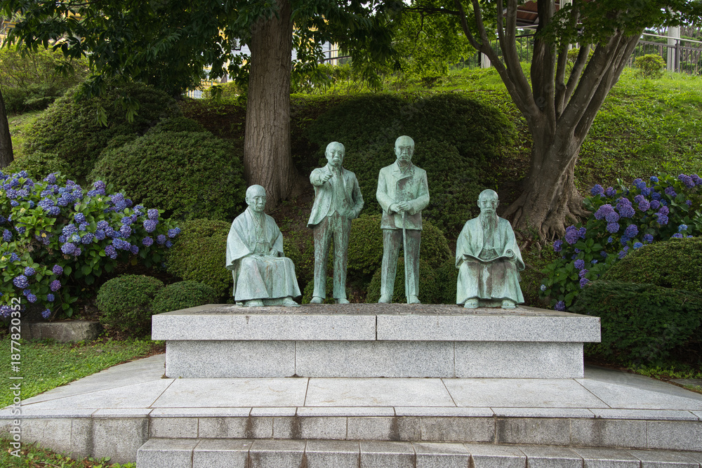 Obraz premium Statues of Hakodate War Figures in Motomachi Park