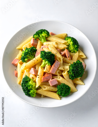 Simple Pasta Dish with Vegetables and Ham Chunks
