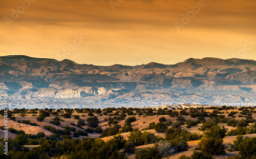 Foto Layered High Desert Hills at Golden Hour