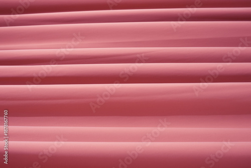 Pinkes Muster mit Querstreifen