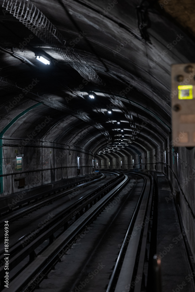 Obraz premium Tunnel in Subway