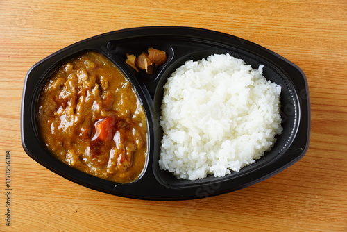 カレー弁当　持ち帰りカレー