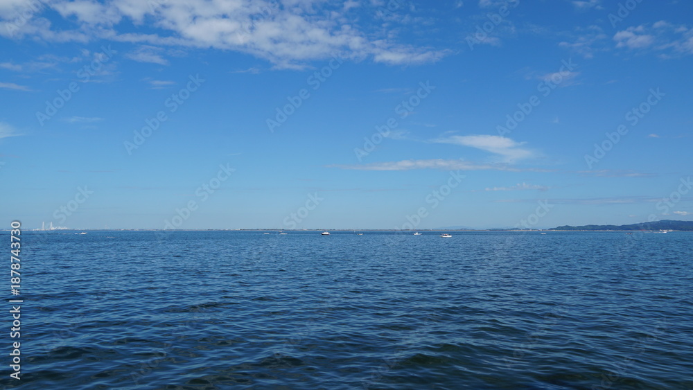 Fototapeta premium Tranquil Coastal Views of Saku Island, Aichi, Japan