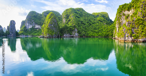 Photos An open water view of the dramatic Ha Long Bay, Vinh Ha Long, a UNESCO World Her
