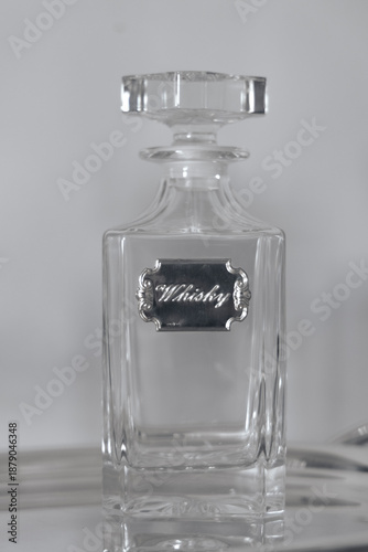 bottigli di whisky in vetro 