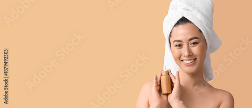 Young Asian woman with cosm...