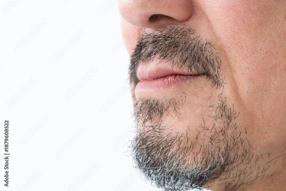 Fototapeta premium 顎鬚の生える男性