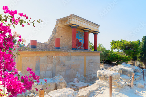 Photos Knossos palace at Crete, Greece