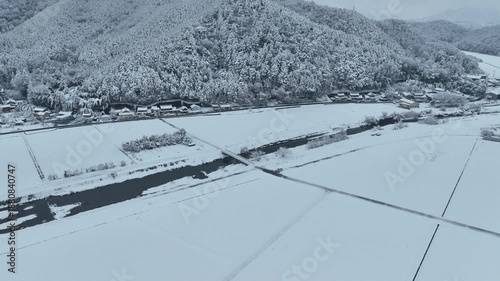 岐阜市の彦坂の田舎の雪景色　ドローン空撮