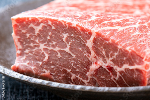 牛肉(モモ ブロック)のアップ。