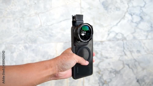 Use Closeup  external lense set with smartphone to take the photo 