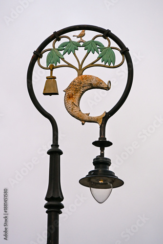 Glasgow City Symbol Fish Street Lamp