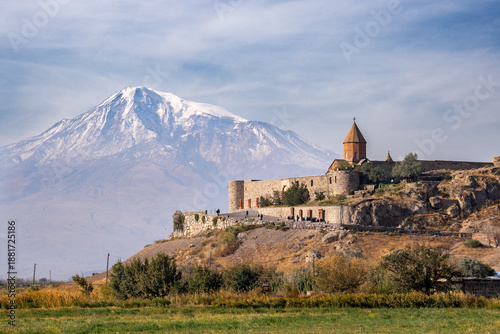 Cuadro en lienzo Scenic view of the historic Khor Virap Monastery against the snow-capped Mount Ararat in Armenia on a sunny day