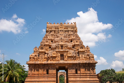 main entrance archway, gate of Brihadeeshwara temple at Tanjavur, Tamilnadu, India. 