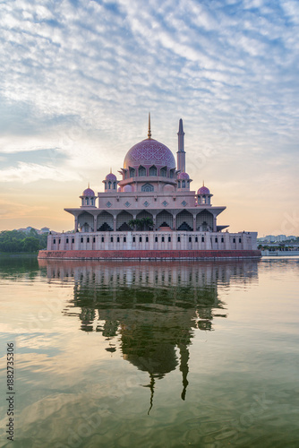 Wallpaper Mural Awesome view of the Putra Mosque at sunrise, Putrajaya, Malaysia Torontodigital.ca