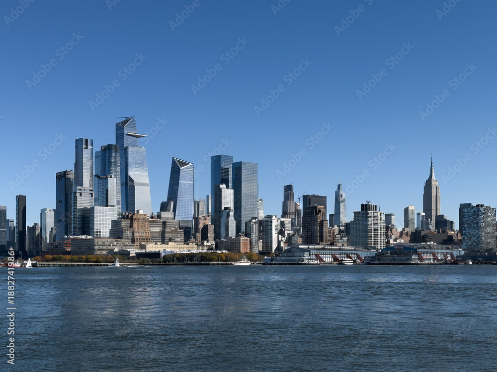 Obraz premium Hudson Yards and Midtown Manhattan Skyline Viewed from the Hudson River