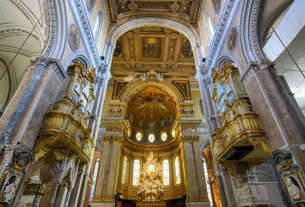 Obraz premium NAPLES, ITALY. The Naples Cathedral or Duomo di San Gennaro