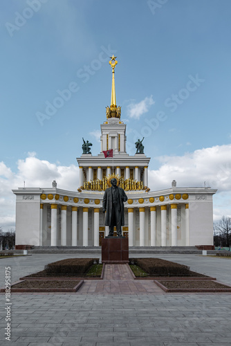 cathedral of christ the savior in moscow