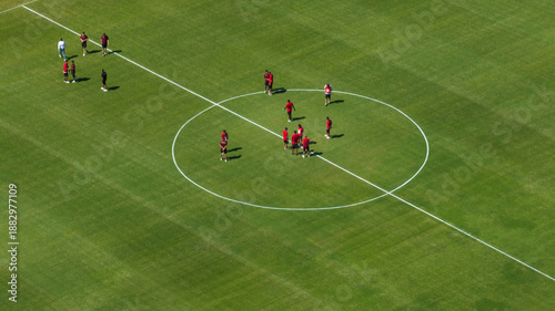 Billede på lærred High-angle aerial view of a green soccer field