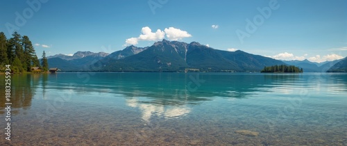 Scenic spot by the lake wit...