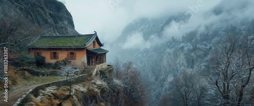 Traditional Chinese buildin...