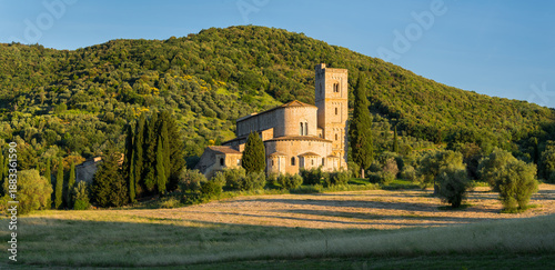 Foto Abtei Sant’ Antimo, Toskana, Italien