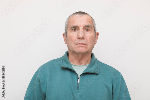 Фотография portrait d'un homme de 75 ans