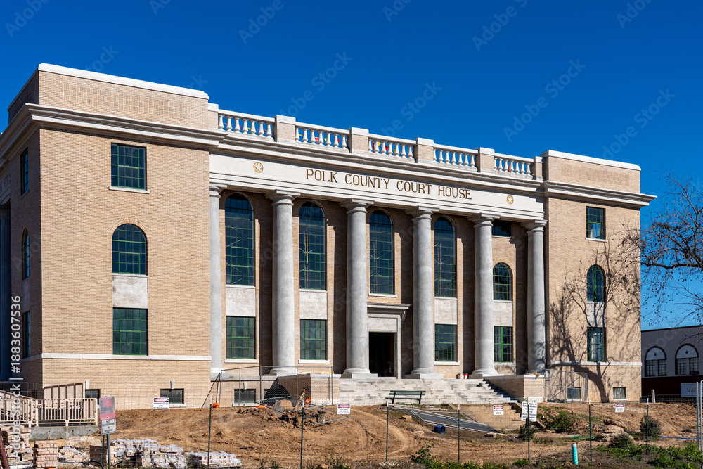 Fototapeta premium Polk County Courthouse in Livingston, Texas