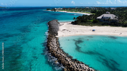 Fotografía Cabbage Beach At Paradise Island In Nassau Bahamas