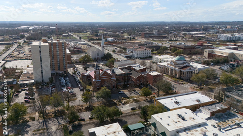 Φωτογραφία Drone view of downtown Augusta Georgia with tall buildings