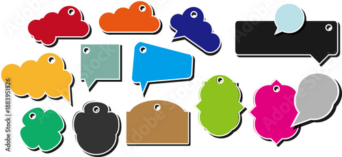 カラフルな吹き出しとタグ形状を集めたポップなアイコンセット、メッセージ表示や販促デザインに使いやすい白背景のフラット風イラスト素材