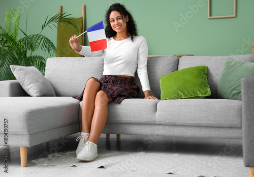 Beautiful young happy Afric...