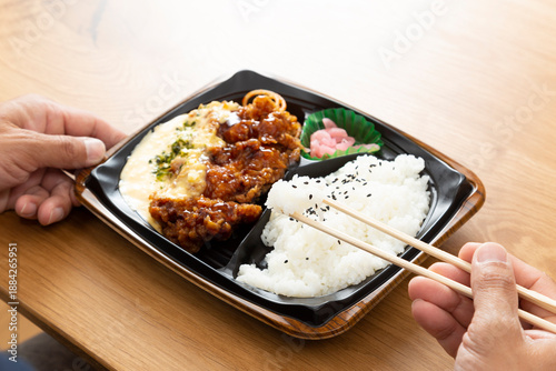 コンビニ弁当