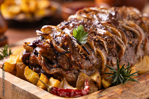 Photos Roasted whole pork neck