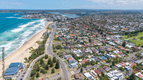 Obraz na płótnie The Southern Sydney suburb of Cronulla and Wanda beach.