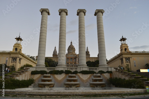 Wallpaper Mural Quatro Colunas de Montjuic em Barcelona na Espanha Torontodigital.ca