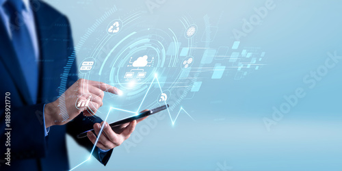 Εκτύπωση καμβά IT engineer using the tablet and analyzing cloud computing data