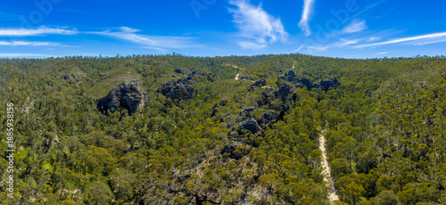 Fotografija Drone aerial photograph of rock formations in the City of Stones in the Gardens of Stone State Conservation Area near Lithgow in the Central West region of New South Wales, Australia