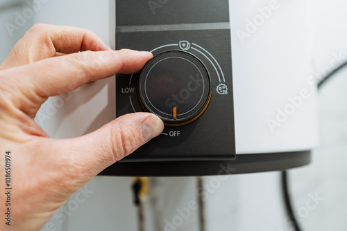 Boiler Control Adjustment, User Interaction With Boiler Control And Maintenance Indicators, Precision Adjustment Of Boiler Temperature With Visible Controls And Energysaving Features