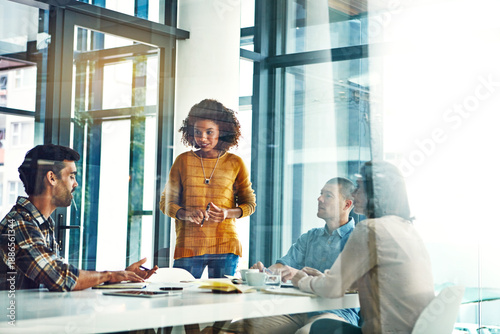 Foto Glass, presentation and people in meeting, creative project and pitch for sales