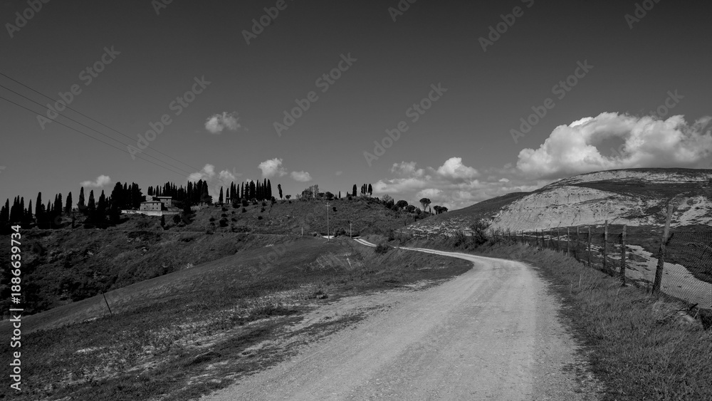 Obraz premium Italia panorami della Toscana in bianco e nero. Provincia di Siena,Val D'Orcia e Chianti Senese. Toscana, Italia 