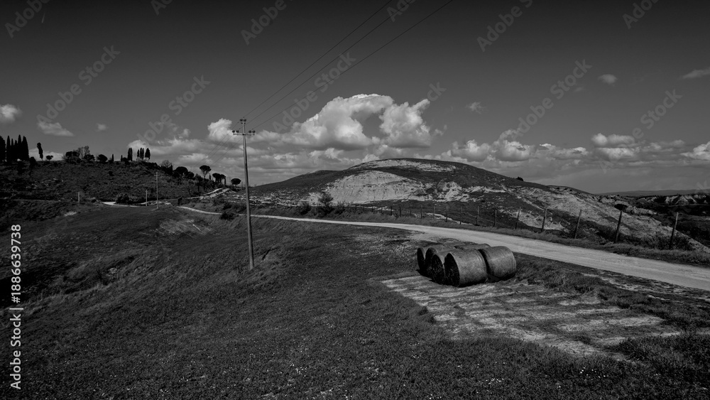 Obraz premium Italia panorami della Toscana in bianco e nero. Provincia di Siena,Val D'Orcia e Chianti Senese. Toscana, Italia 