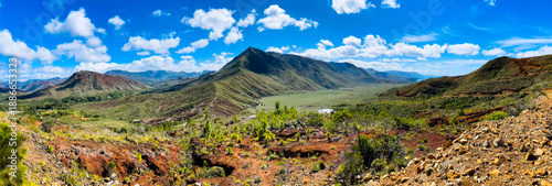 Tableau sur toile Panoramic Mountain Landscape in Mont-Dore, New Caledonia